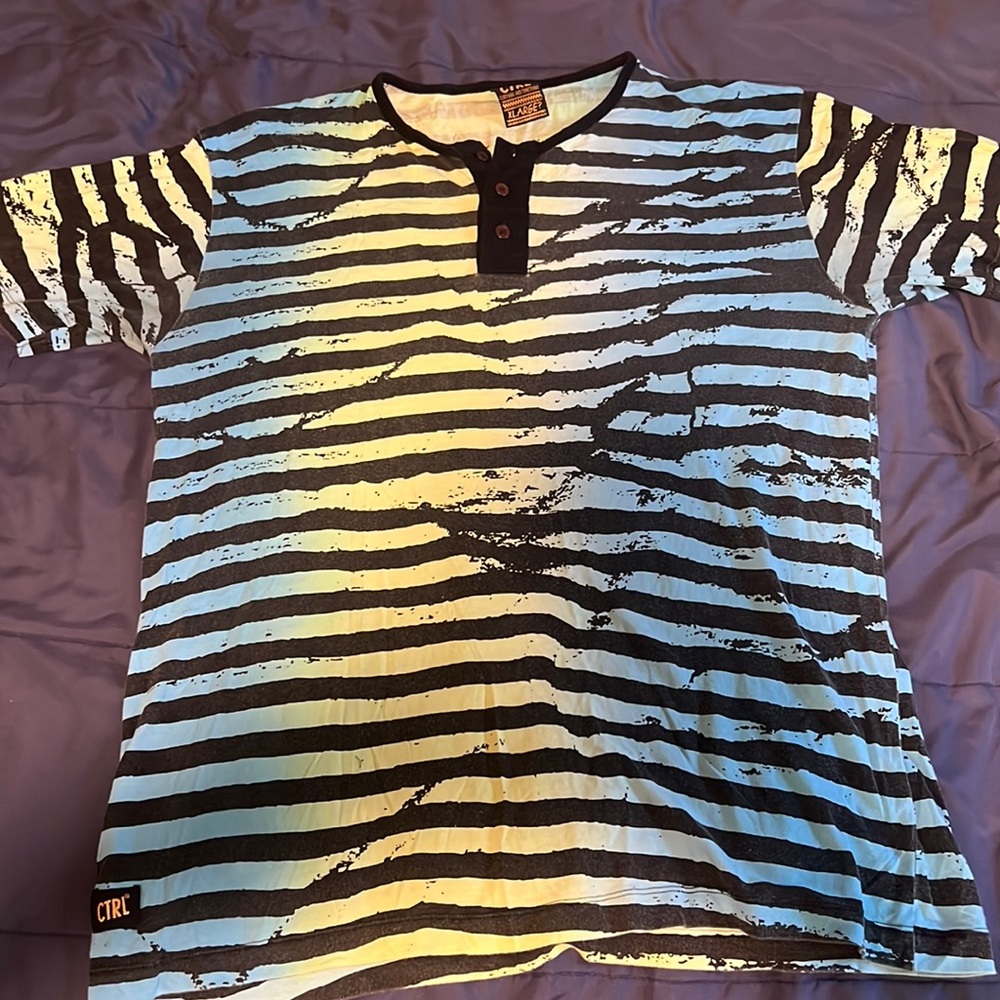 XL mens stylish t-shirt
